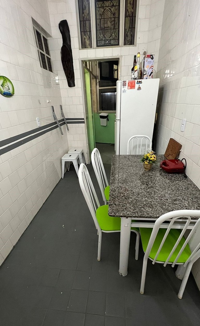 Apto 5 minutos a pé do Forte | @theferias_
